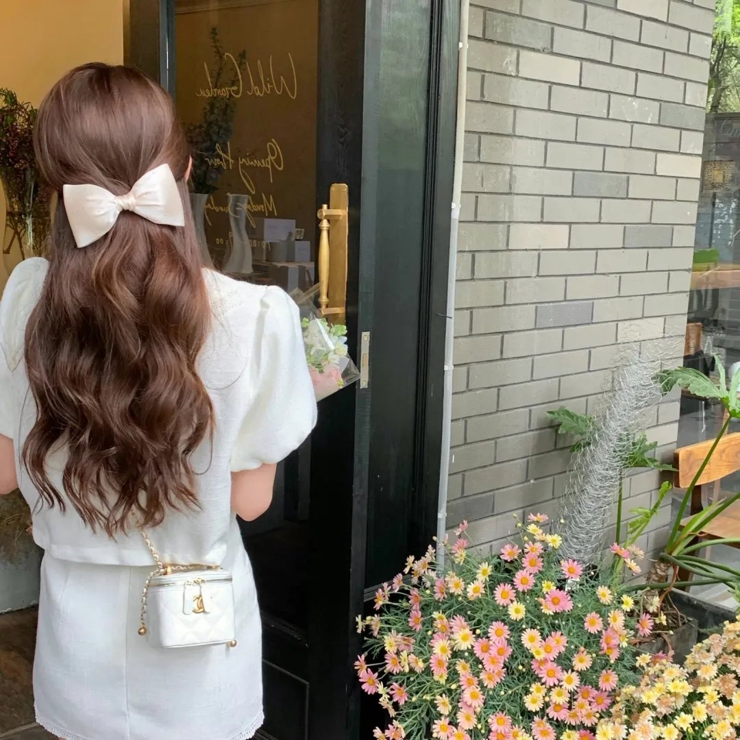 聪明的金发美女